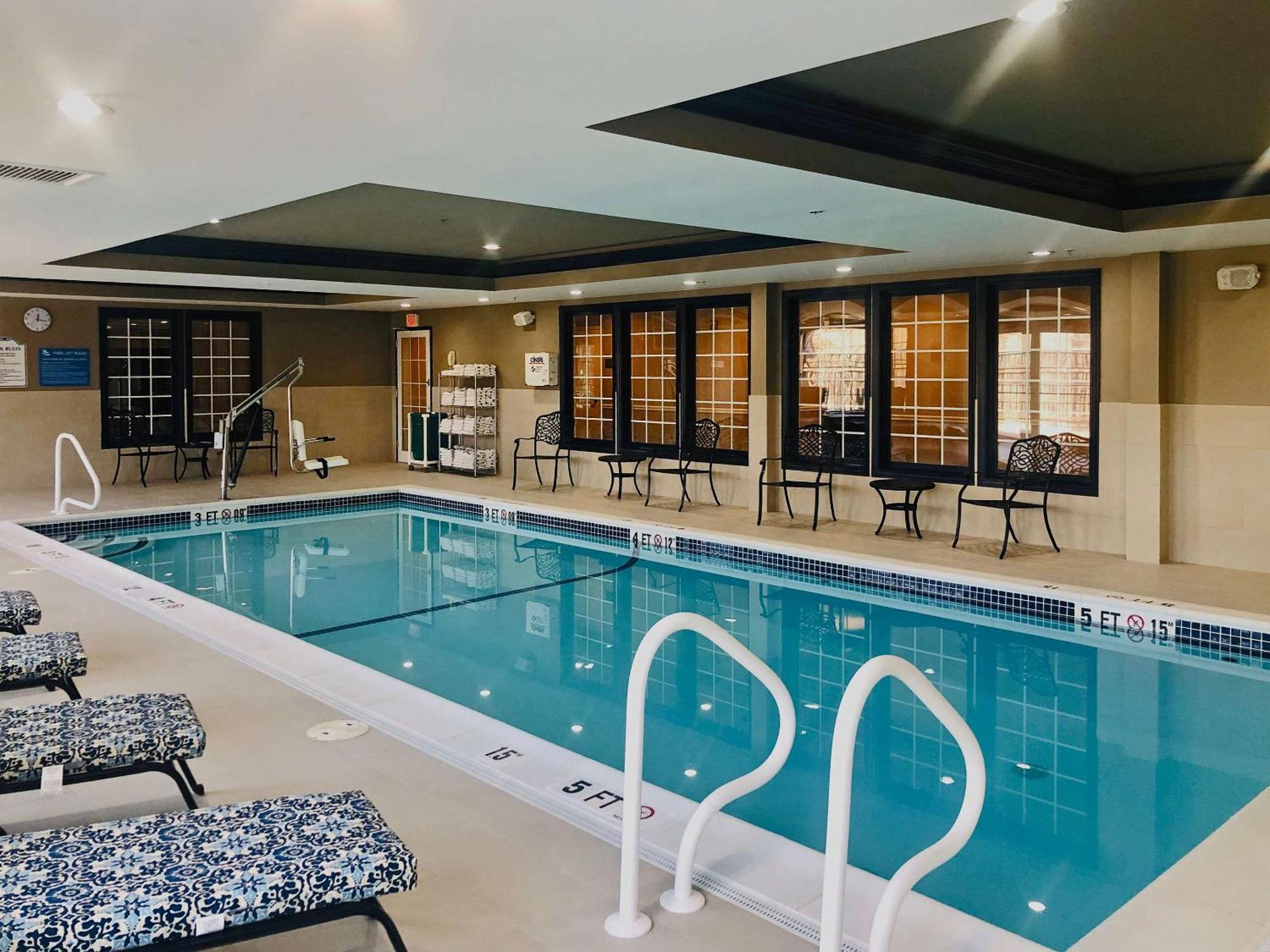 Comfort Inn&suites Sturbridge-brimfield