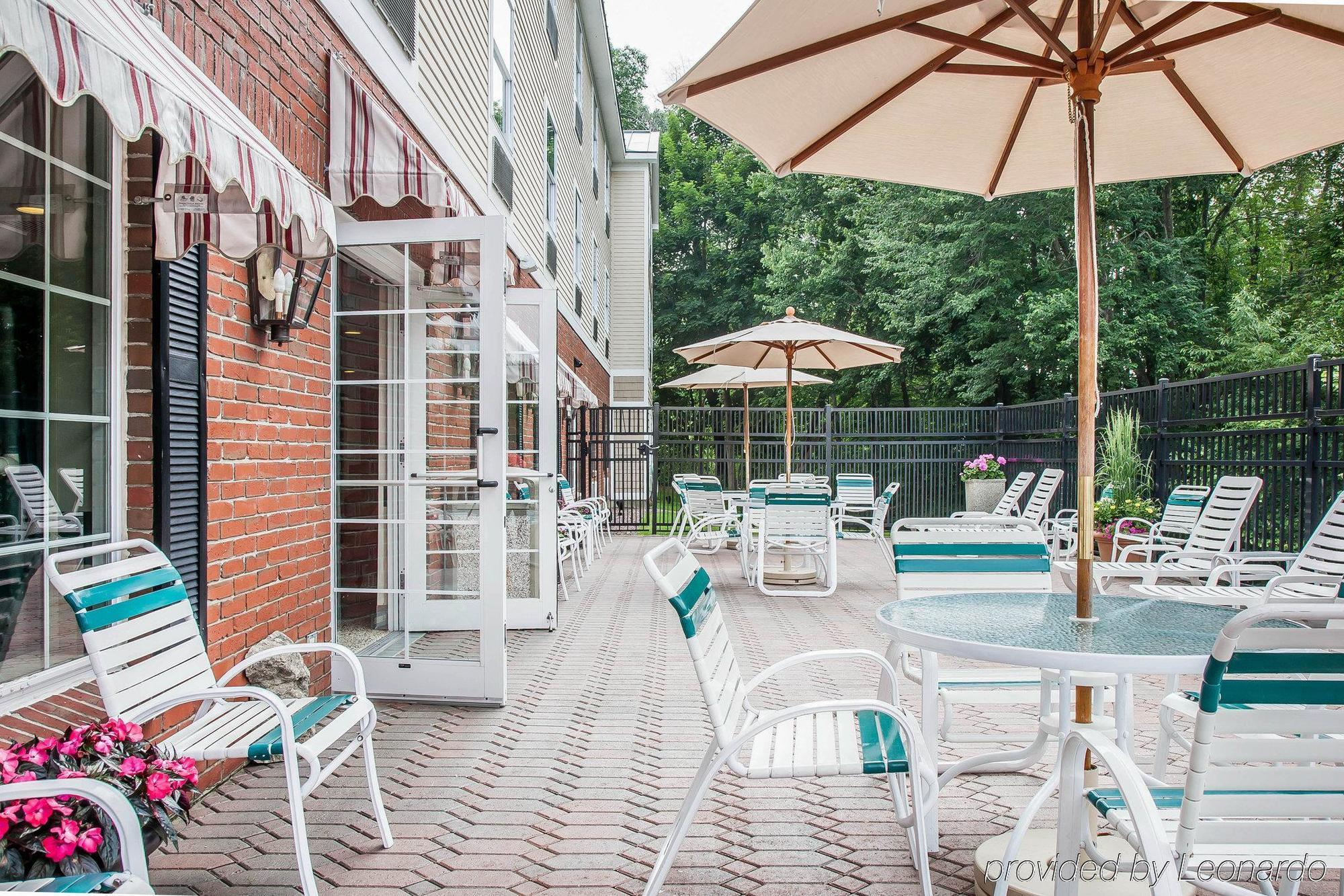 Comfort Inn&suites Sturbridge-brimfield 3*