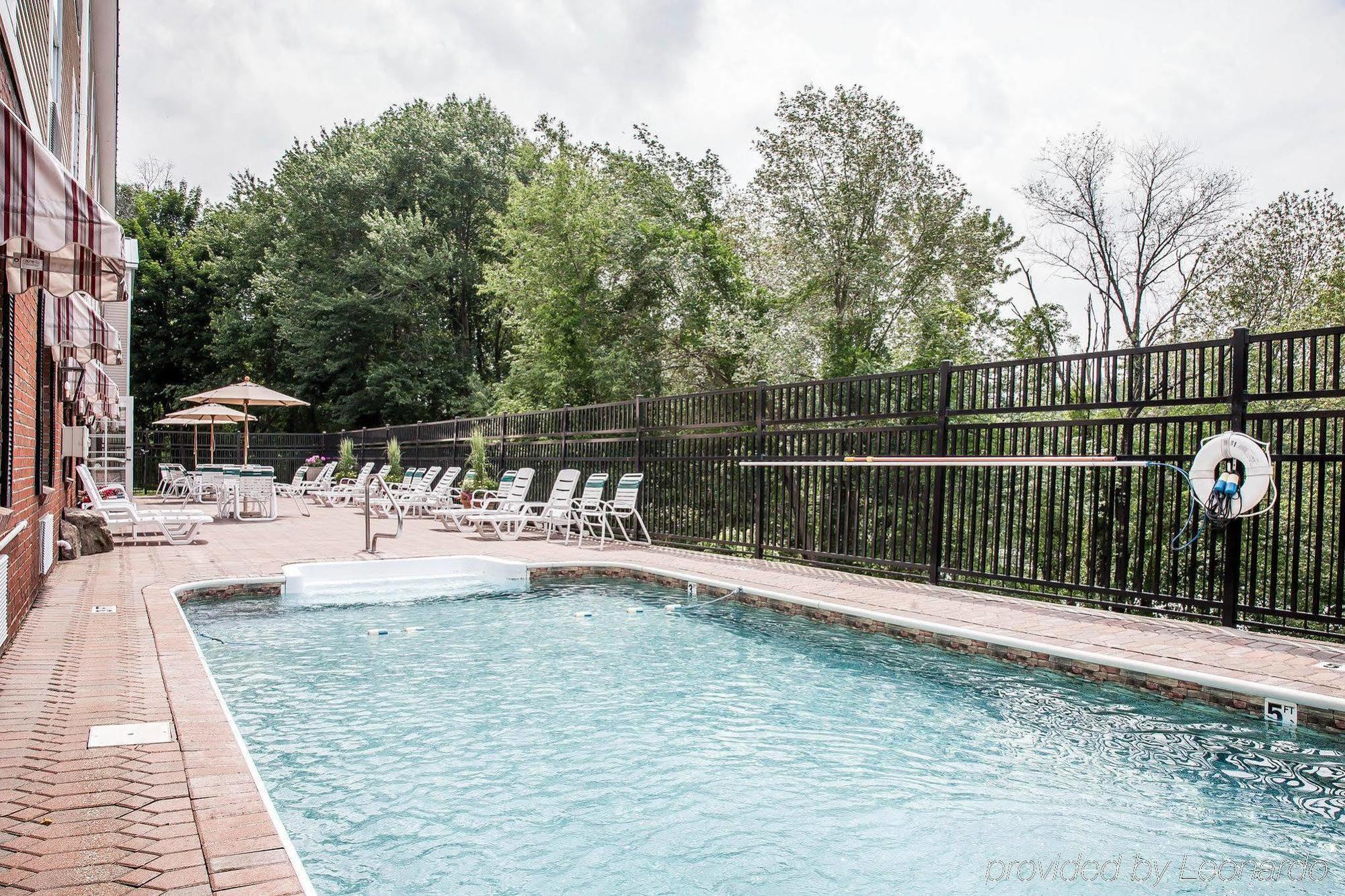 Comfort & Sturbridge-brimfield 3*