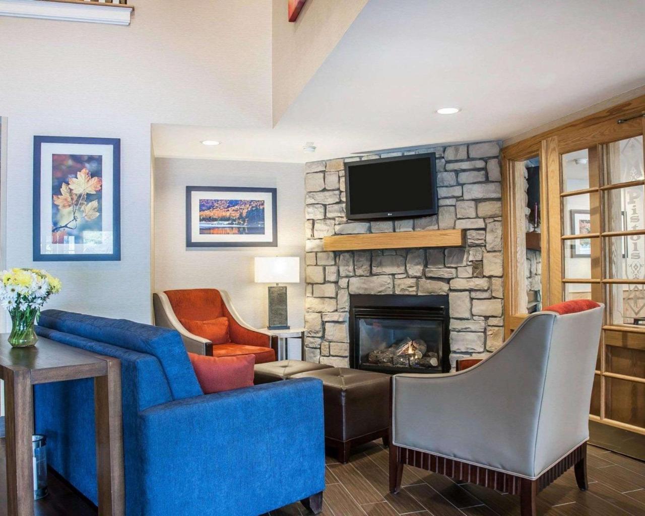 Comfort Inn&suites Sturbridge-brimfield Hotel Sturbridge