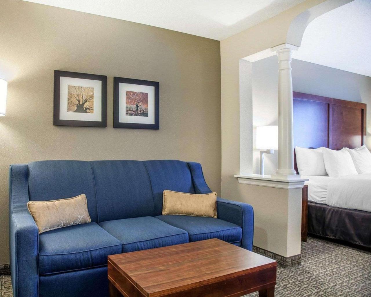 Comfort Inn&suites Sturbridge-brimfield Sturbridge