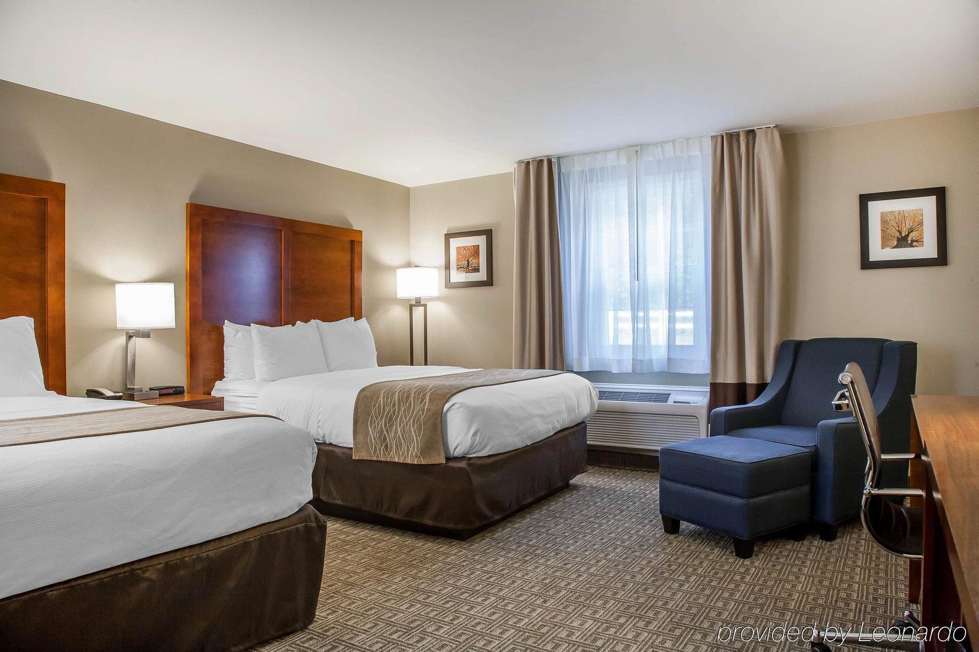 Comfort & Sturbridge-brimfield Hotel