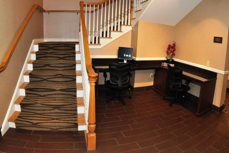 Hotel Comfort & Sturbridge-brimfield 3*