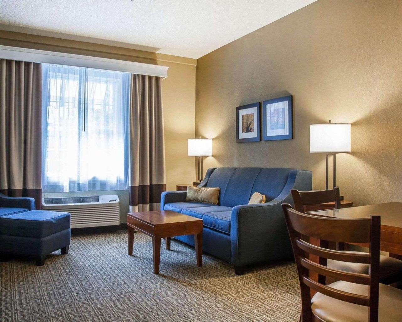 Hotel Comfort & Sturbridge-brimfield Sturbridge